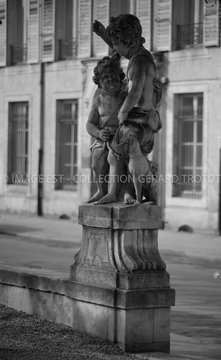 Groupe sculpté place de la Carrière (Nancy)